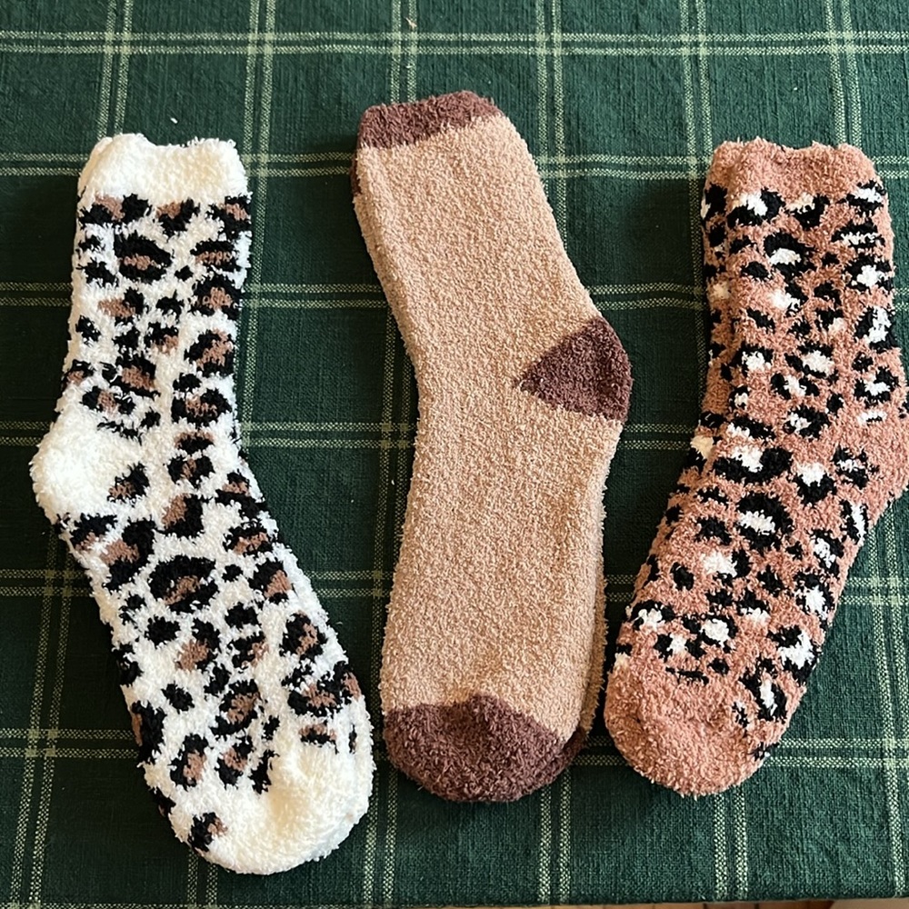 NEW 3-Pack Cozy Leopard Print Socks - Brown